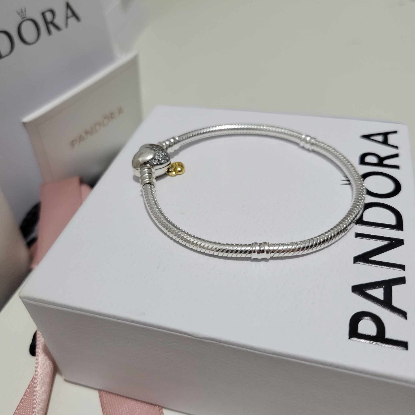 PANDORA MOMENTS DISNEY HEART BRACELET + GIFT KIT