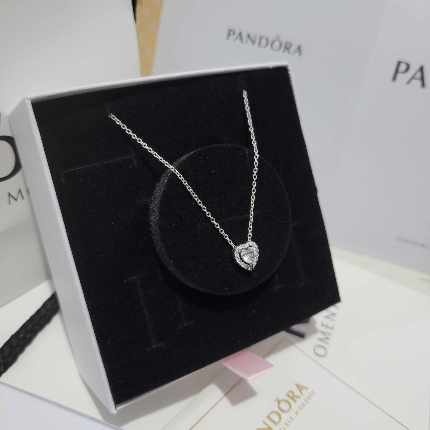 COLLAR CORAZON ELEVADO PANDORA + KIT DE REGALO