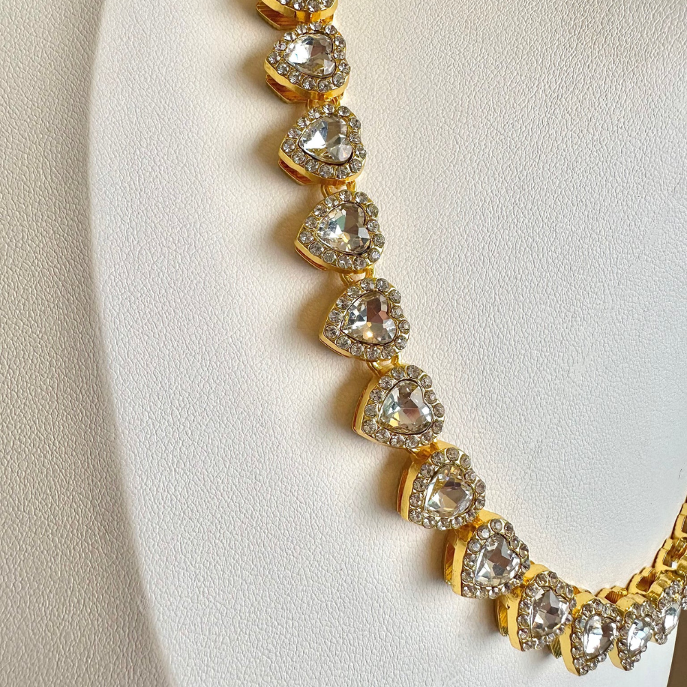 COLLAR SWAROVSKI TENIS DORADO ORO CORAZONES BLANCOS ARIANA GRANDE + KIT DE REGALO