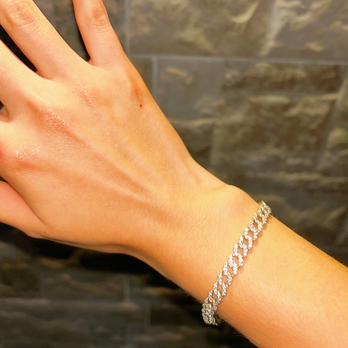 PULSERA PANDORA TENIS TIMELESS PAVE BRILLANTE PLATA + KIT DE REGALO