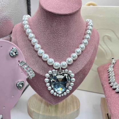 COLLAR SWAROVSKI ARIANA GRANDE CRISTALES CRYSTAL PEARL PERLAS TALLA DE CORAZON GRANDE