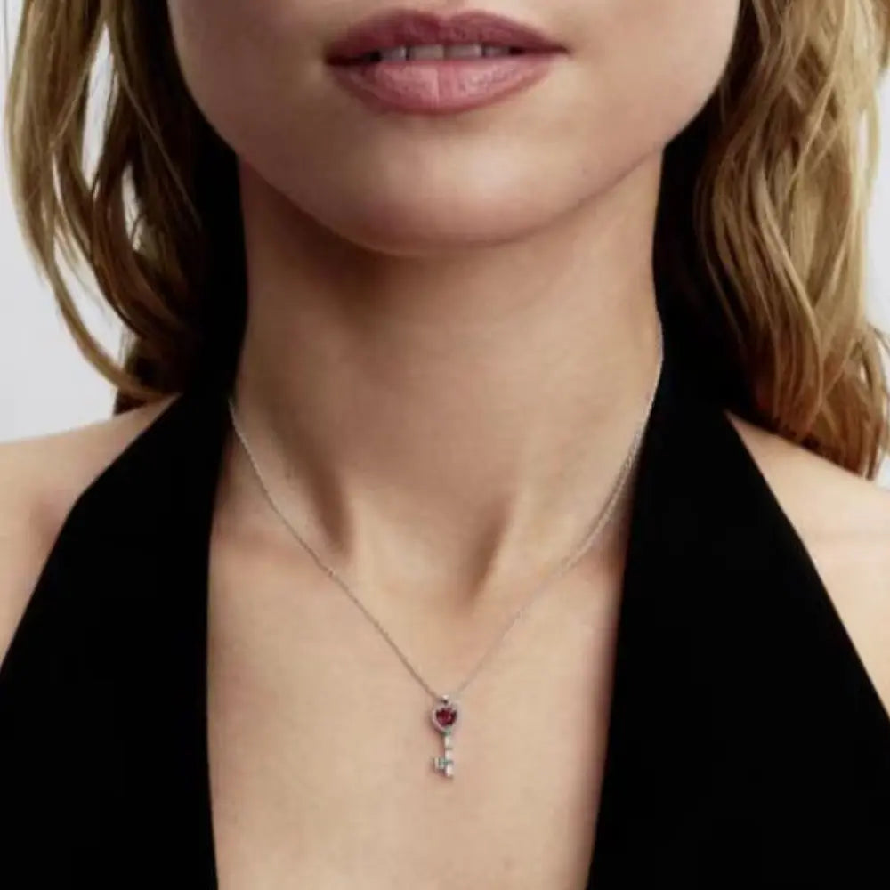 COLLAR PANDORA DIJE LLAVE CORAZON ROJO DANNA PAOLA PLATA .925 ZOCALO ONLINE