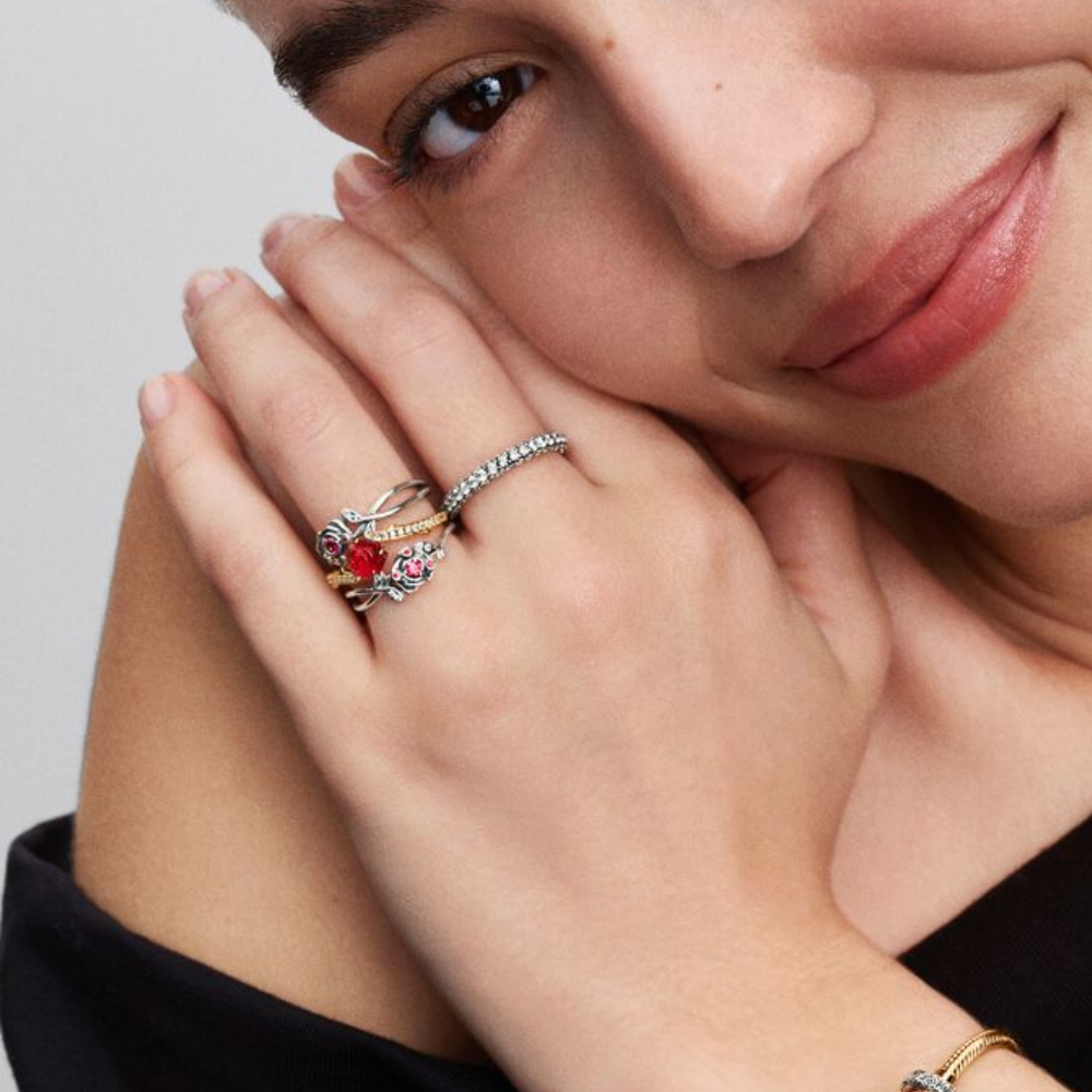 ANILLO PANDORA PINCESA DISNEY BELLA Y LA BESTIA ROSA ENCANTADA ORO 14K