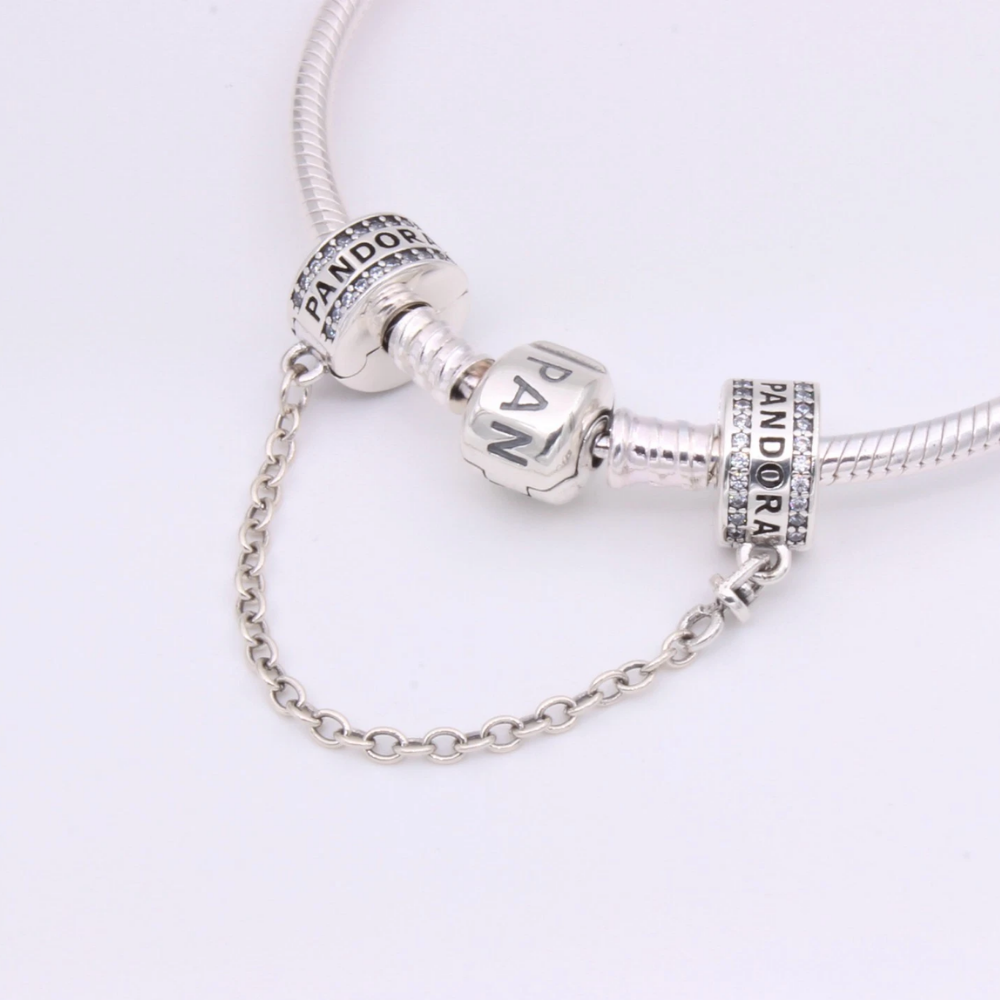 CHARM CADENA DE SEGURIDAD LOGO LOGOTIPO PANDORA PLATA .925 ZOCALO ONLINE