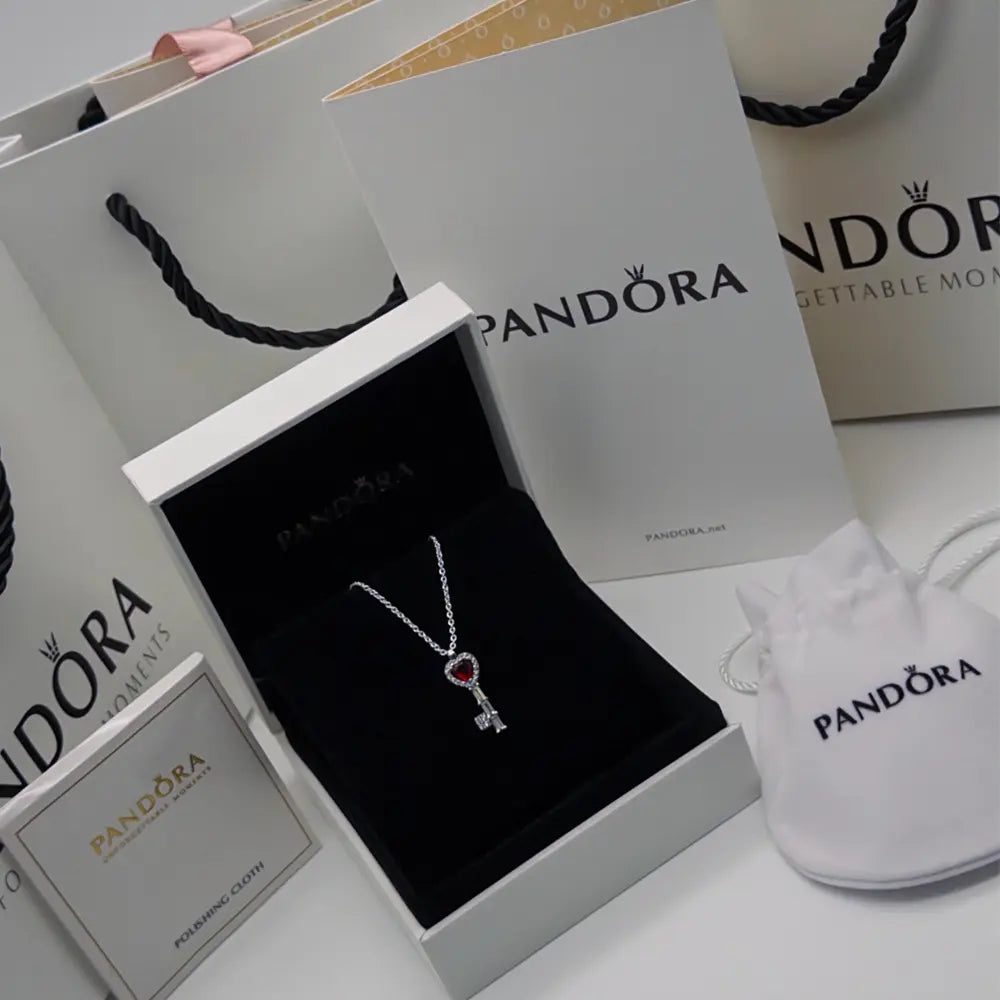 COLLAR PANDORA DIJE LLAVE CORAZON ROJO DANNA PAOLA PLATA .925 ZOCALO ONLINE