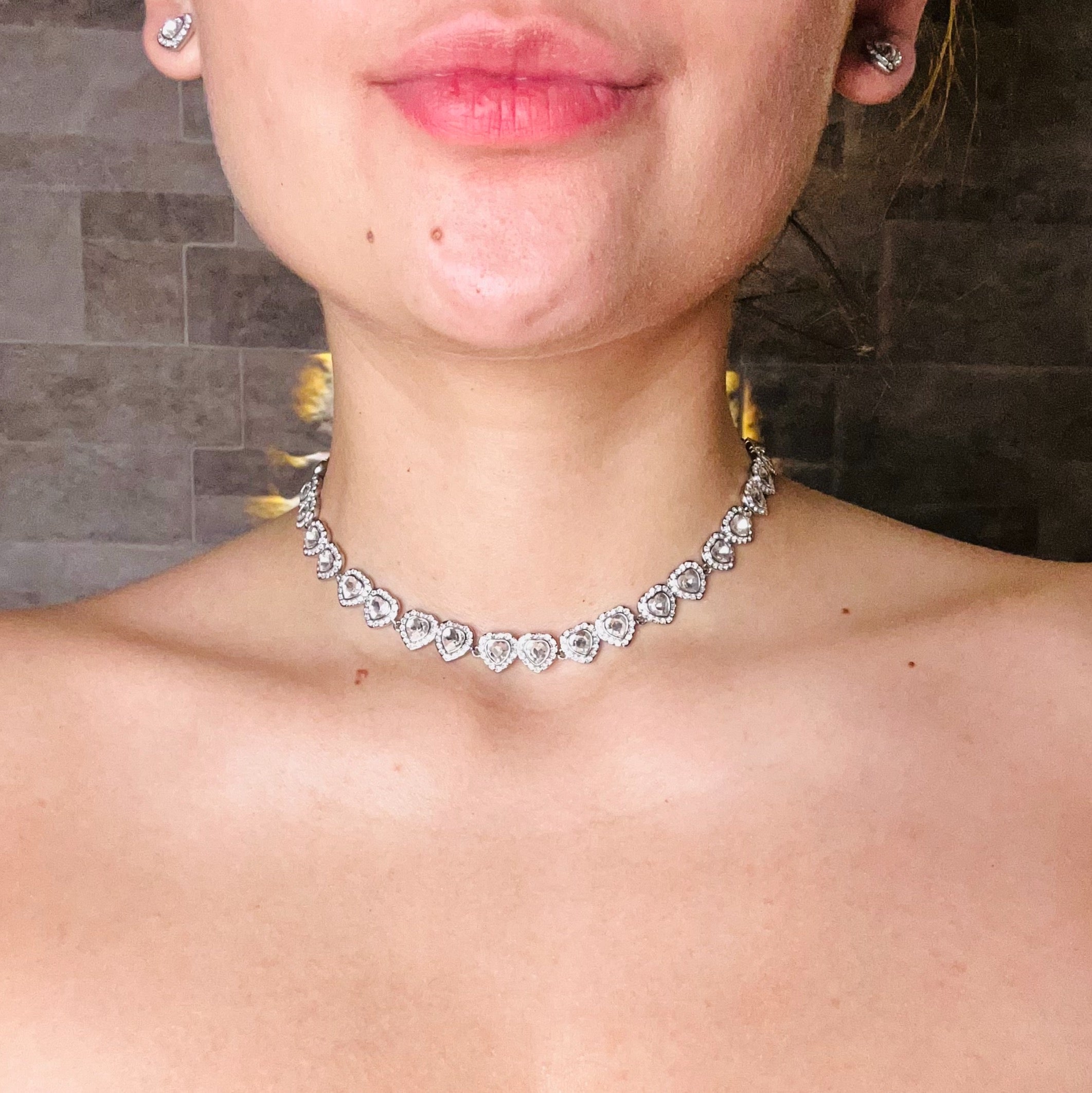 SET CONJUNTO COLLAR + PULSERA + ARETES SWAROVSKI ARIANA GRANDE CORAZONES