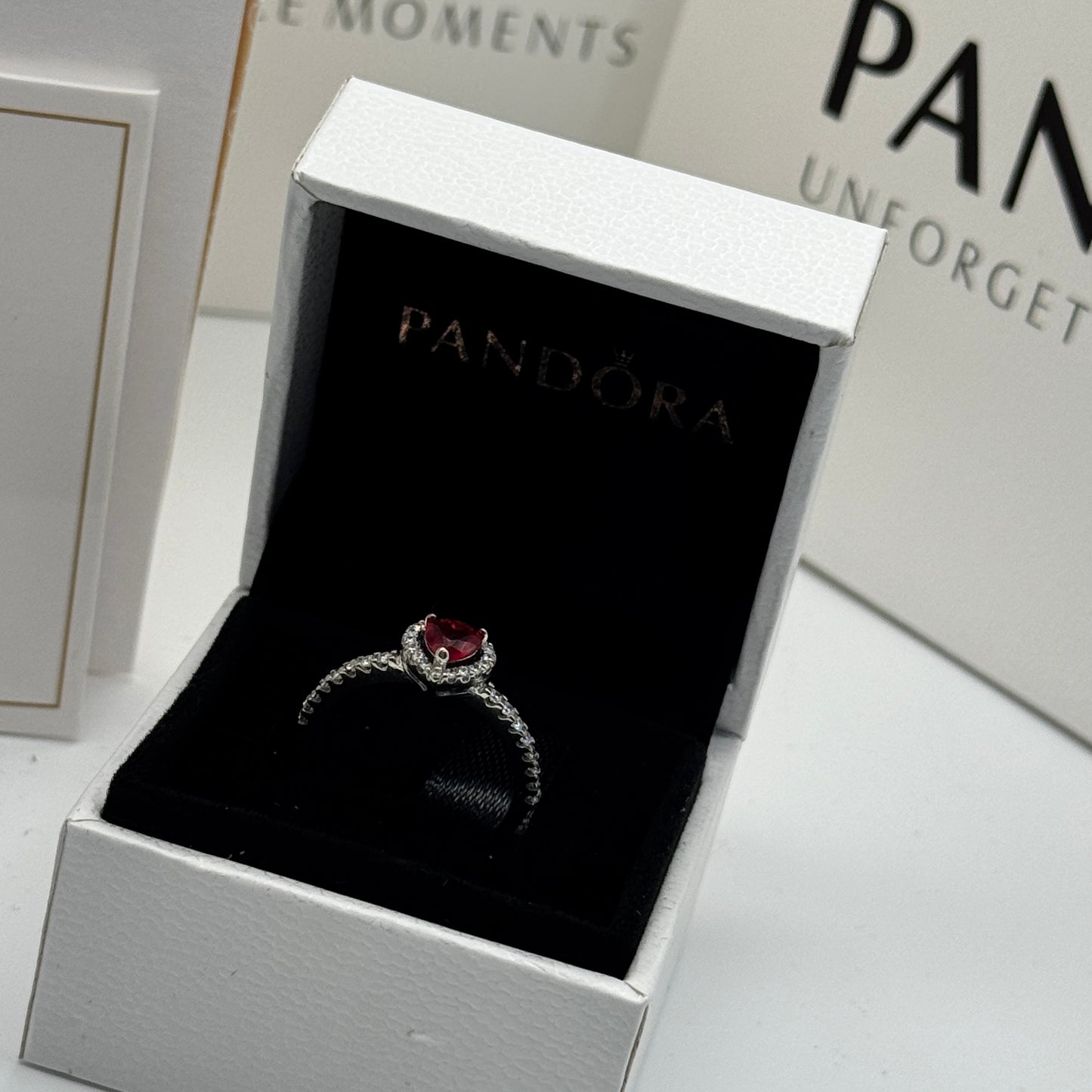 PANDORA RAISED HEART RED RING + GIFT KIT 