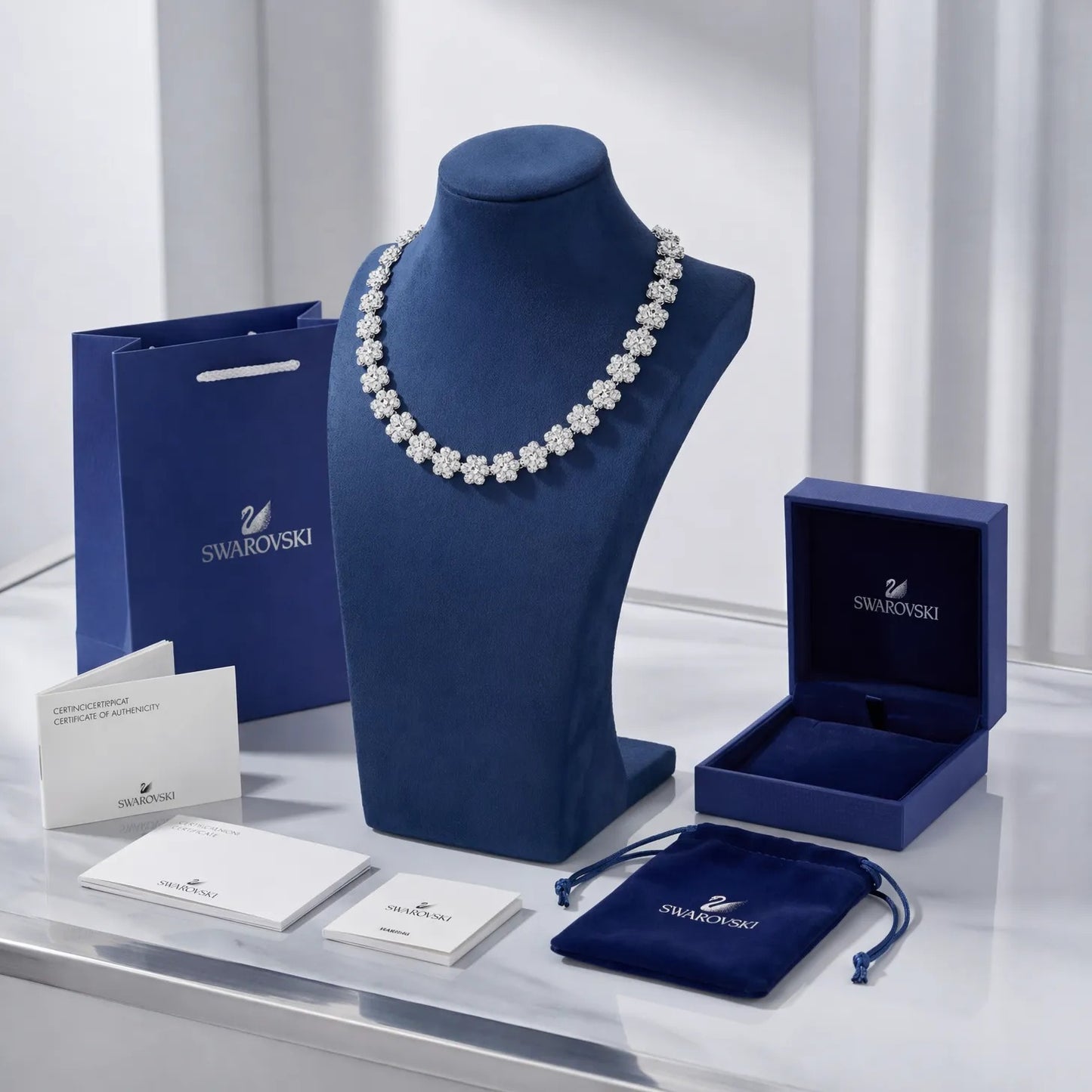 SET CONJUNTO COLLAR + PULSERA + ARETES SWAROVSKI ARIANA GRANDE FLORES BLANCAS ZOCALO ONLINE