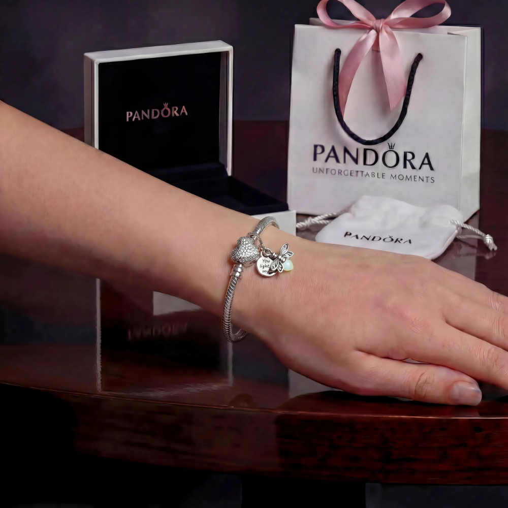 SET PULSERA PANDORA CORAZON CENTELLEANTE + CHARM EVANGELINE LUCIERNAGA + KIT ZOCALO ONLINE